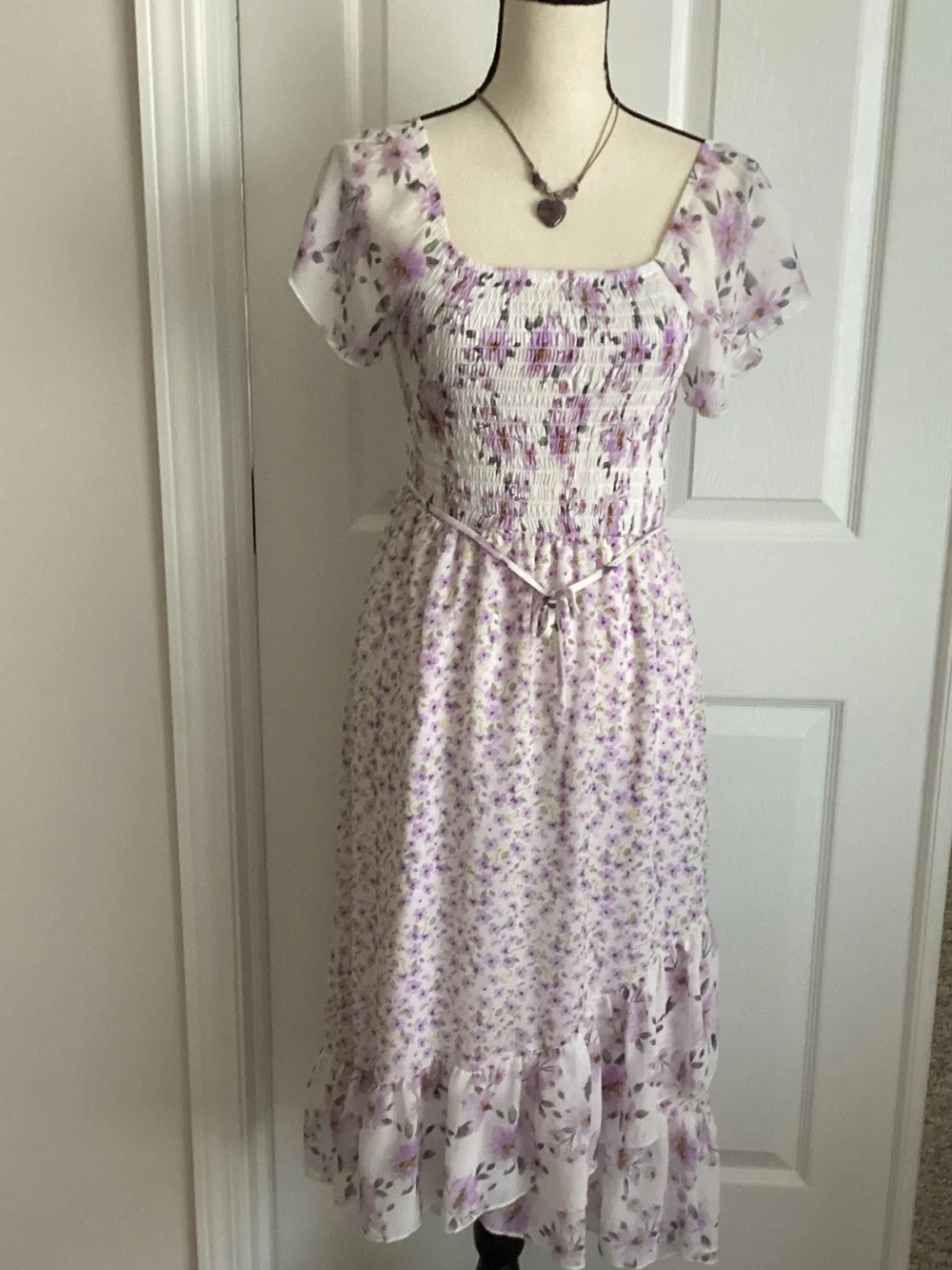 floral below knee pastel dress. teen or womens